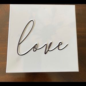 Metal LOVE Sign - NWOT